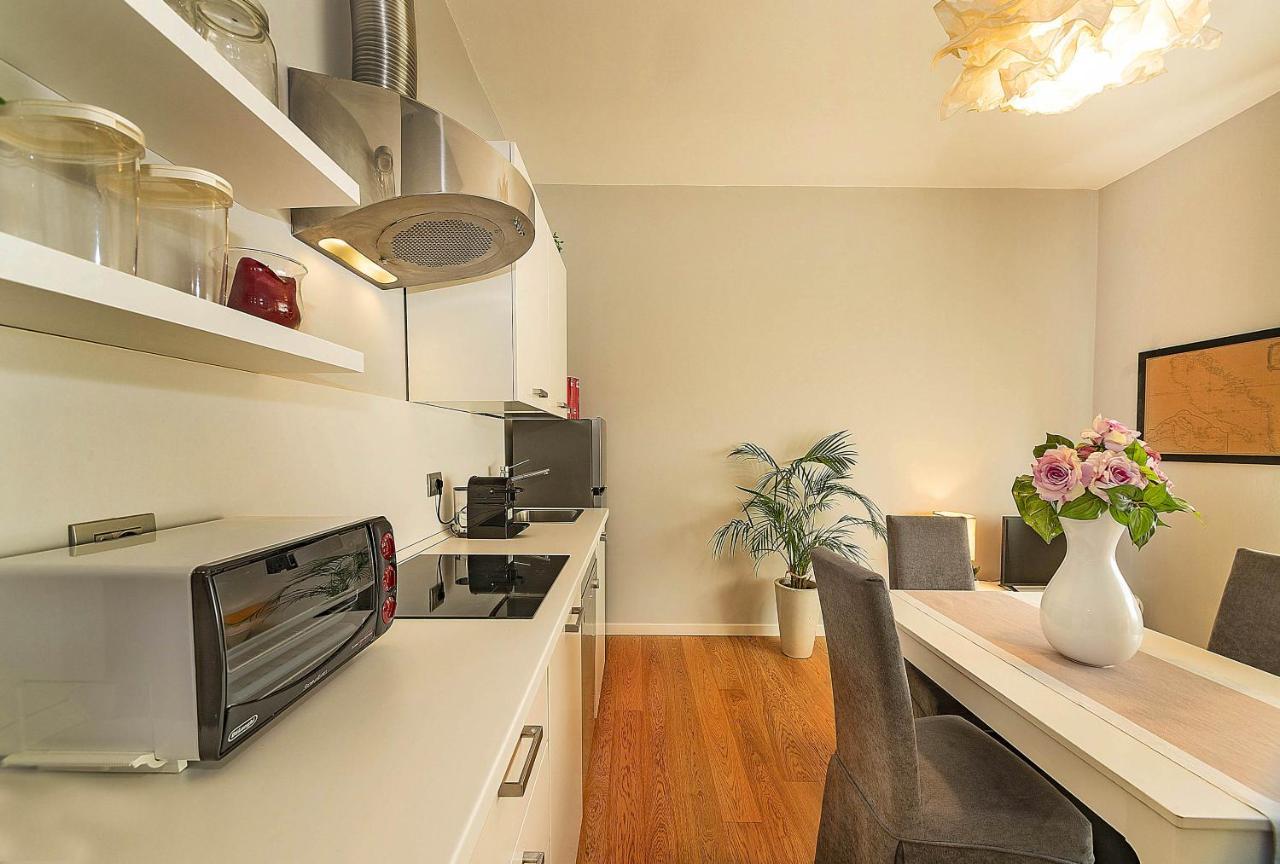 ヴェローナA Casa Di Adeleアパートメント エクステリア 写真